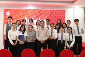 Cộng Đồng Làng tổ chức Lễ Bế giảng Thực tập sinh Pháp lý K17