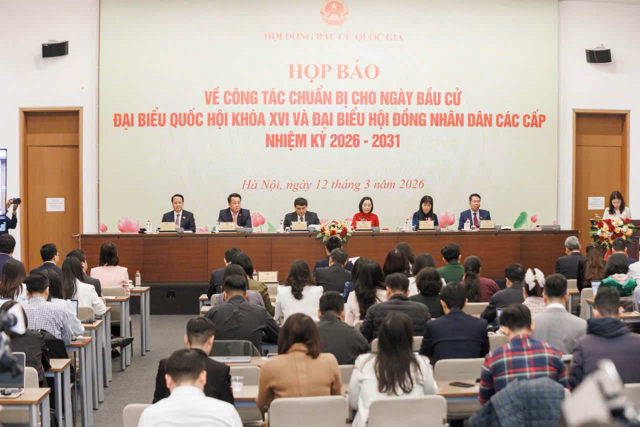 không đi bầu cử có bị phạt không